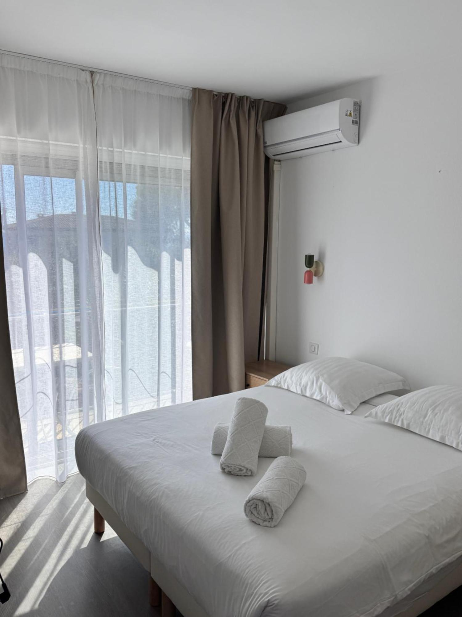 Hotel Le Golfe Bleu Cavalaire-sur-Mer Exterior photo
